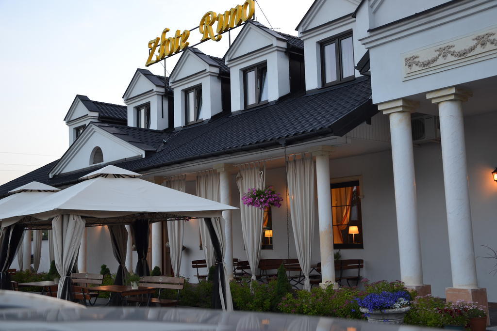 Hotel&Restauracja Zlote Runo Gora Kalwaria Bagian luar foto
